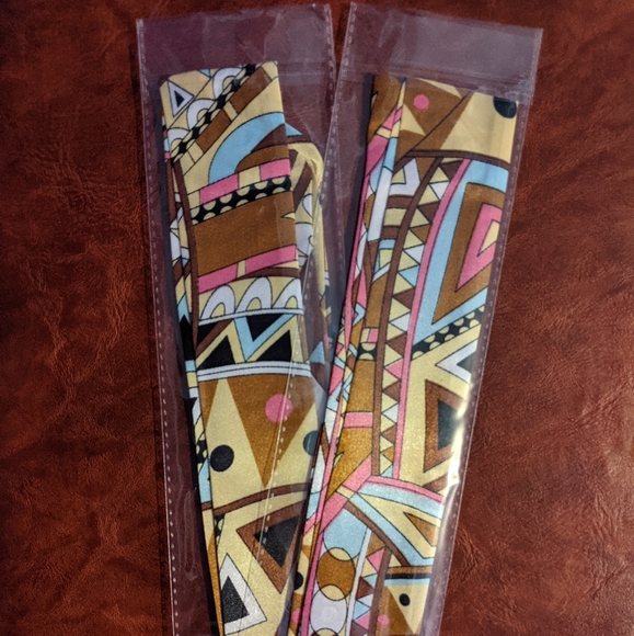 Accessories - Pair of Fashion Twillies